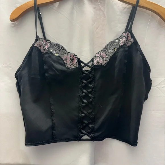 Victoria's Secret Black Floral Lace-Up Cami - Picture 6 of 9